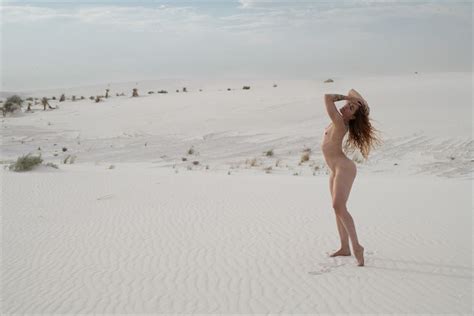 On The Dunes Artistic Nude Artwork By Photographer Gsphotoguy At Model