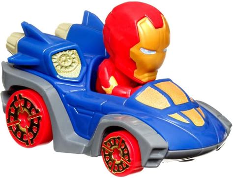 Hot Wheels RacerVerse Vehículo fundido a presión con conductor de Iron Man escala 164 Yaxa