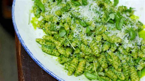 Make This Gnocchetti With Pesto Genovese Recipes Foodism To