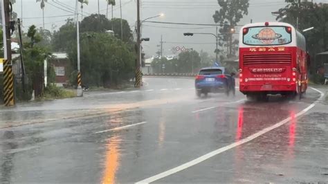 快訊／國家警報響了！大雷雨狂炸4縣市｜東森新聞：新聞在哪 東森就在哪裡