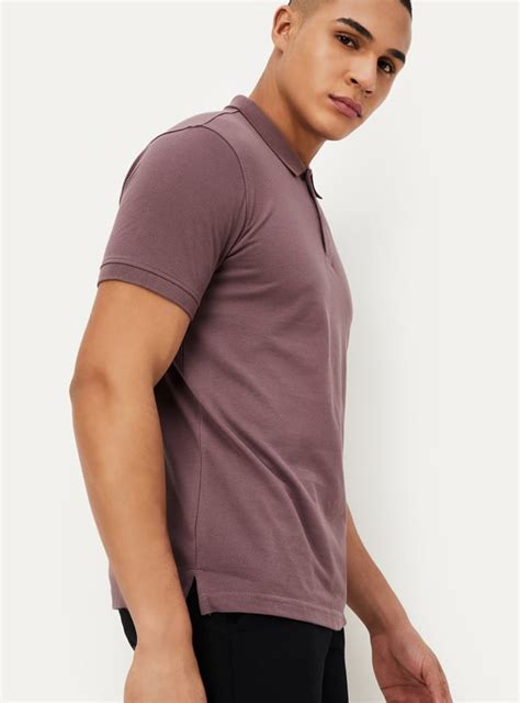 Buy Men Slim Fit Solid Polo T Shirt Online At Just Rs 3990 1000013364945 Max Fashion