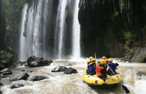 Ndayung Rafting Menguji Adrenalin Dengan Arum Jeram 2025