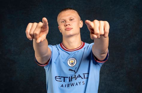 Erling Haaland Ya Luce Los Colores Del Manchester City