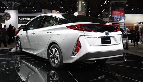 2017 Toyota Prius Prime: plug-in hybrid model revealed at New York auto ...