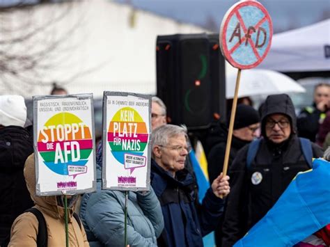 Afd Parteitag In Marl Beginnt Begleitet Von Demonstrationen