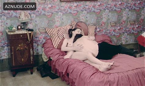 SCHOOLGIRL HITCHHIKERS NUDE SCENES AZNude