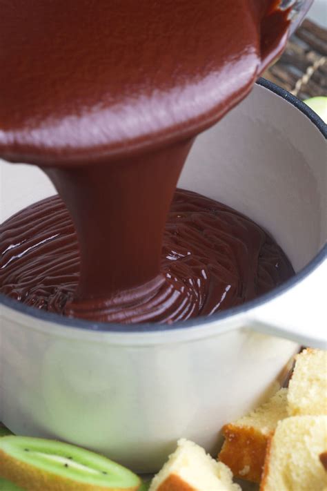 Chocolate Fondue - The Suburban Soapbox