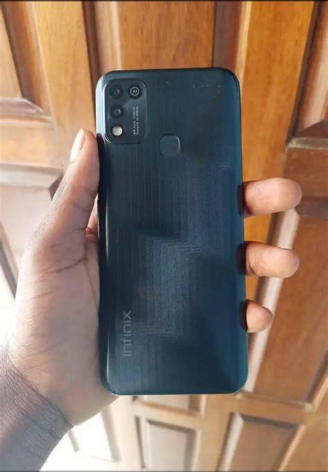Infinix Hot 11 Mixeiro