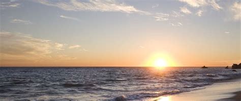 Nude Beaches In Kauai Get The Scoop On Kauai Beaches Nude Beach Beach Hawaii Travel