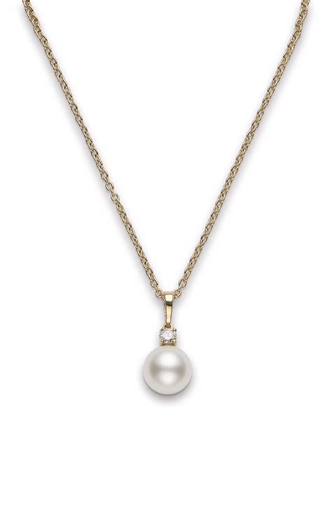 Costume Pearl And Diamond Necklace at Juanita Morris blog