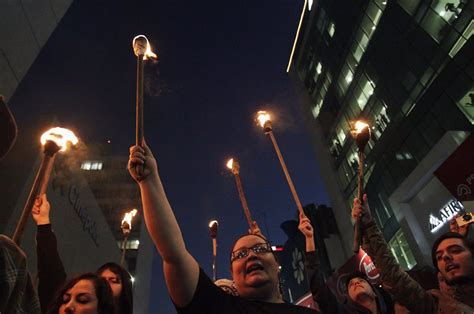 Al Menos Detenidos En Los Disturbios Tras La Manifestaci N En M Xico Df