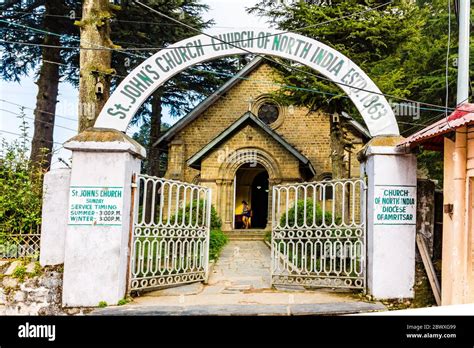 Iglesia De San Juan En Dalhousie Himachal Pradesh India Asia La