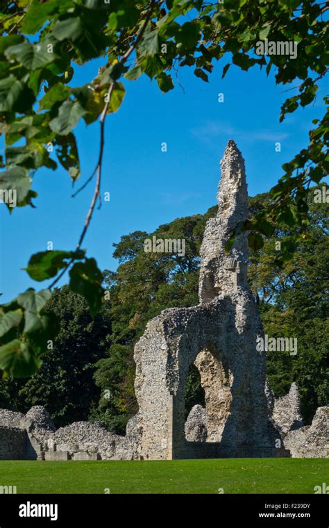 Thetford Priory ruins Stock Photo - Alamy