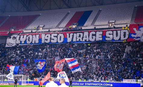 Ol Une L Gende Du Club Envoie Un Message Marquant Aux Joueurs