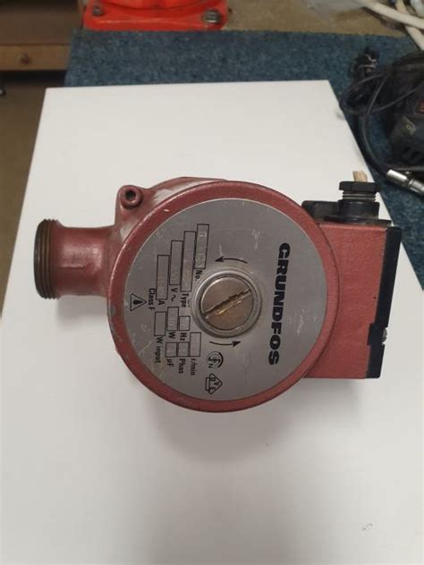 GRUNDFOS UPS 20-35 in UPS 25-40