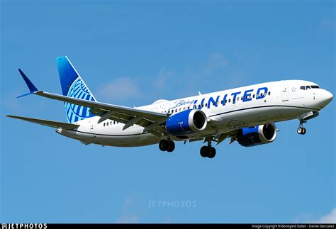 N27261 Boeing 737 8 MAX United Airlines Daniel Gonzalez JetPhotos