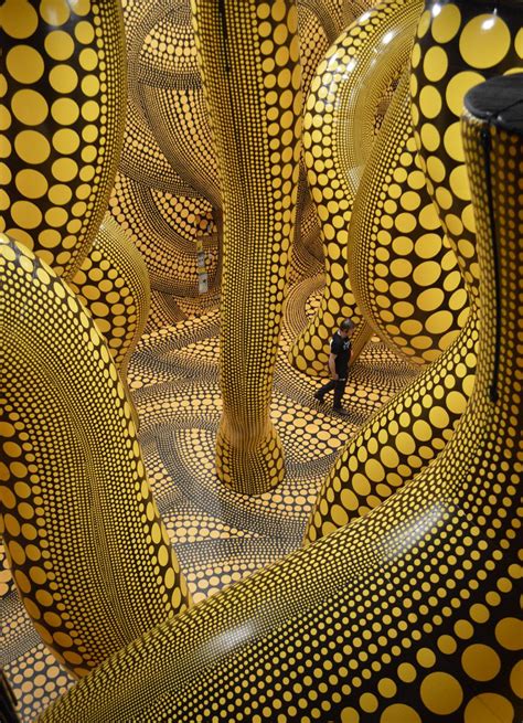 Yayoi Kusama S Polka Dot Art Opens Manchester S M Arts Venue Aviva