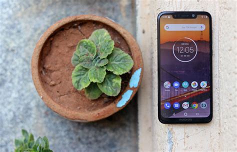 Motorola One Power Review Massive Battery And Embracing Android One