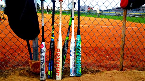 5 Best Slowpitch Softball Bats of 2015 | Busted Wallet