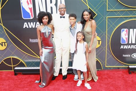 Gallery 2019 Nba Awards Red Carpet Page 17 Of 24 Los Angeles