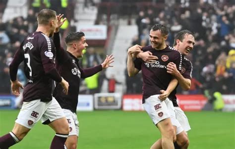 Hearts V Hibernian Listen To Sportsound Commentary Bbc Sport