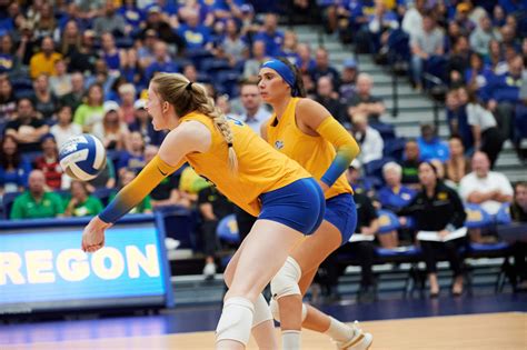 Pitt Volleyball Sweeps Boston College Upping Its Winning Streak To Six