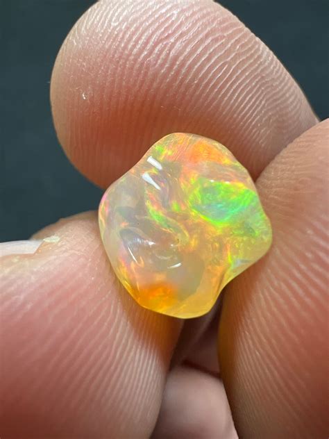 Stunning Fire Opal With Its Beautiful Sparkles Aaa Quality Weight 480