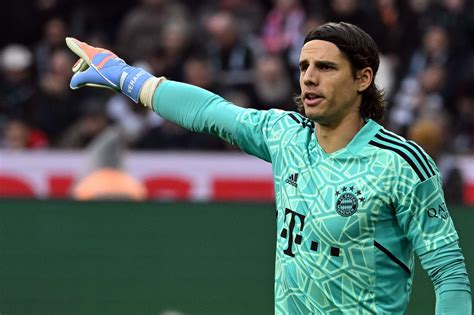 Fc Bayern Yann Sommer Spricht Ber Kontakt Zu Manuel Neuer