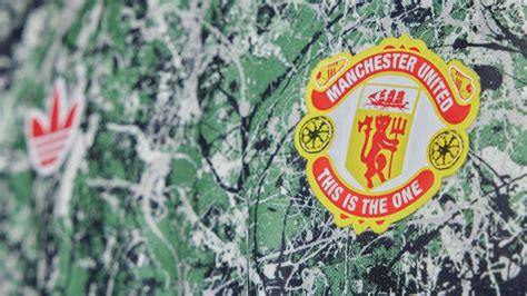 Where Can You Buy The Manchester United X Stone Roses Collection As Usa