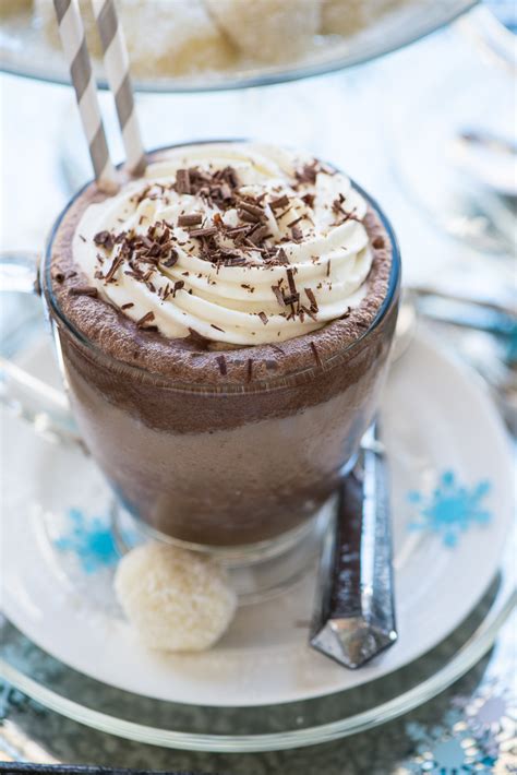 Frozen Hot Chocolate For A Frozen Movie Themed Oscar Party