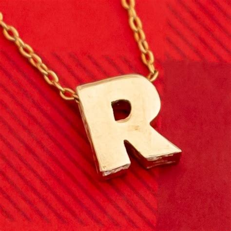 Letter R Necklace - Etsy