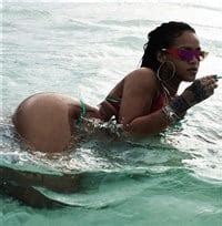 More Rihanna Thong Bikini Vacation Pics