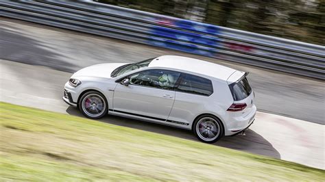 Review VW Golf GTI Clubsport S Reviews 2025 Top Gear