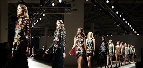 fashion tv - JungleKey.fr Image #100