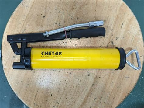 Chetak Grease Gun At Best Price In Coimbatore By Sri Maruthi Tools And