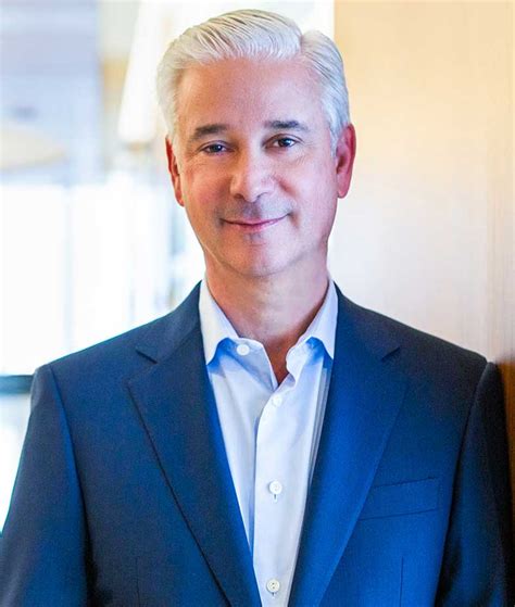 Season 4 - Ep. 9 | The Necessity of Change with President and CEO of