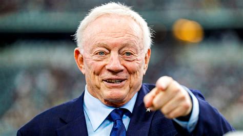 Cowboys Open to ‘Aggressive’ 2023 Free Agency