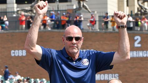 Watch Kirk Gibson Get Heartwarming Ovation At Dodger Stadium In Return