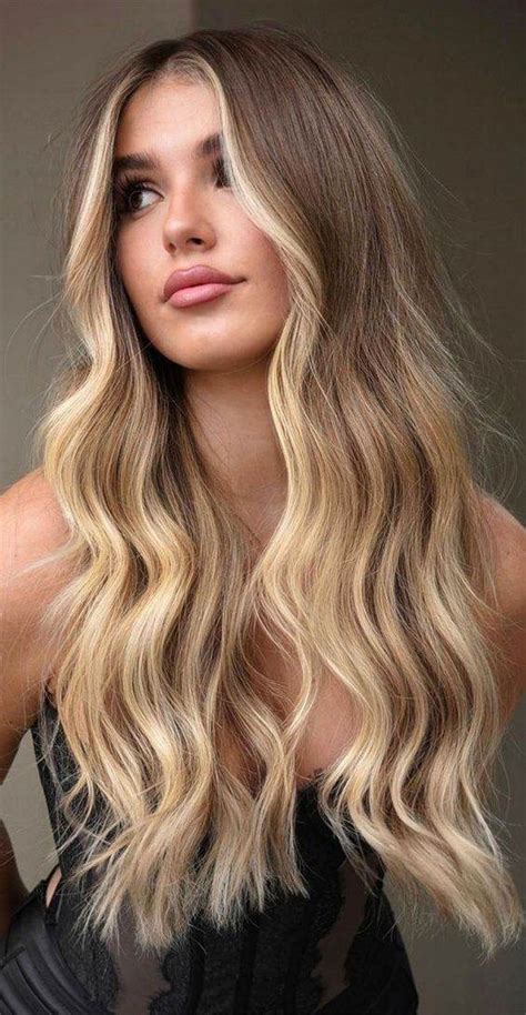 Chic Blonde Highlight Ideas That Are The Epitome Of Feminity