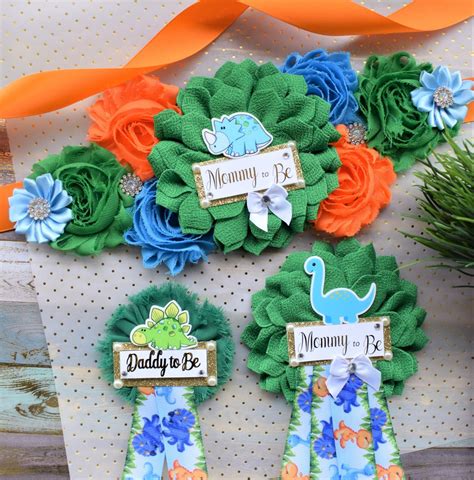 Dinosaur Baby Shower Dinosaur Corsage Pin Set Dinosaur Mommy Etsy