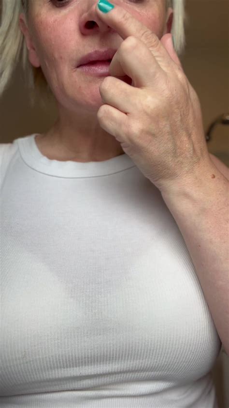 Nose Picking Milf ThisVid