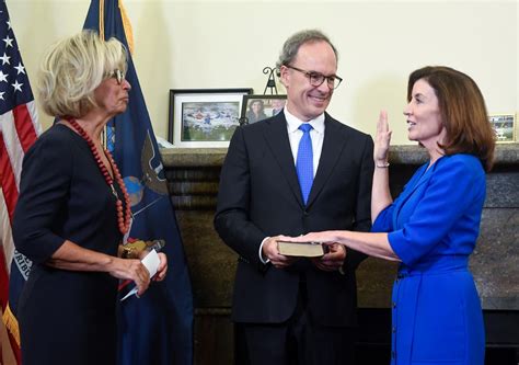 Kathy Hochul Sworn In To Become New Yorks First Female Governor The