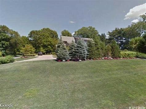 Google Street View Flower Hill (Nassau County, NY) - Google Maps