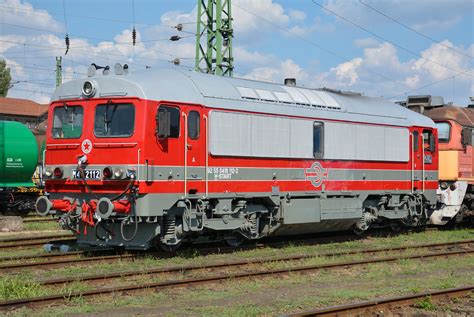 M41 2112 | Retro painted Hungarian Ganz–MÁVAG diesel-hydraul… | Flickr