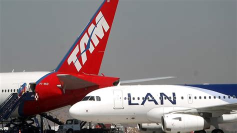 Las aerolíneas LAN y TAM anunciaron su fusión bajo el nombre de LATAM