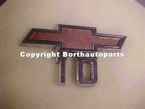 1967 68 Chevy Truck Fender Emblem Gm Nop 3893751 Dd Borthautoparts