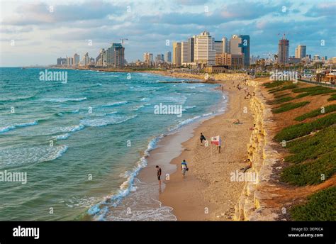 Spiaggia Di Tel Aviv Immagini E Fotografie Stock Ad Alta Risoluzione