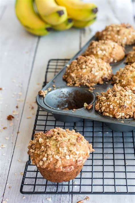 Banana Oatmeal Muffins - Bunny's Warm Oven