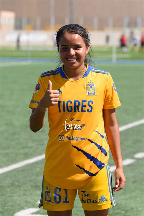 Deiry Ram Rez Santos Laguna Vs Tigres Femenil Sub J Nz