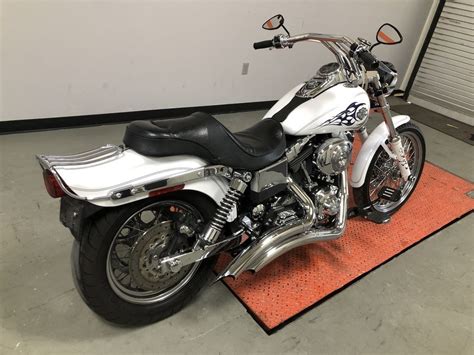 2004 Harley Davidson® Fxdwgi Dyna Wide Glide® Glacier White Pearl O